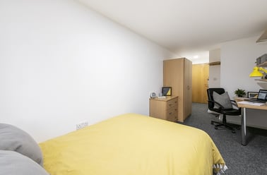 Ensuite - Single, Central Place, 59a Edward Street, Netherthorpe, Sheffield - Image 2