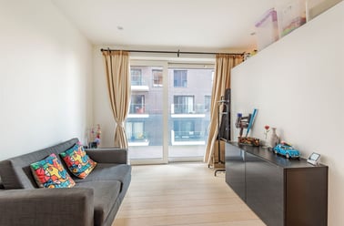 Flat 21, 48 Reminder Lane, Greenwich, London - Image 2