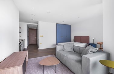 Flat 311, 4 Cutter Lane, Greenwich, London - Image 2