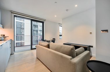 Flat 1008, 57 Chandlers Avenue, Greenwich, London - Image 2