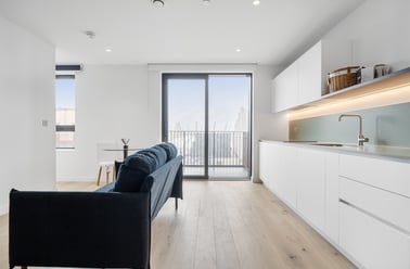 Flat 1601, 8 Pilot Walk, Greenwich, London - Image 3