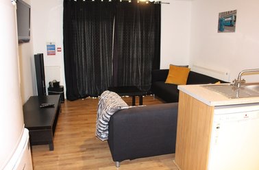 Winton, Moordown, Bournemouth - Image 3