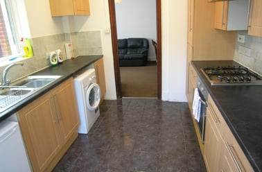 Charminster, Bournemouth - Image 3