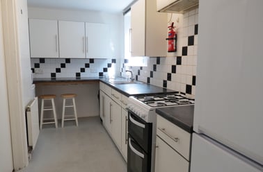 8 Maxwell Road, Charminster, Bournemouth - Image 3