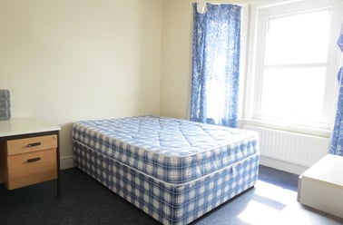 Charminster, Bournemouth - Image 3