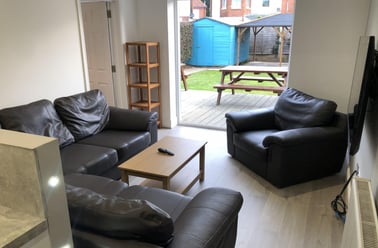 Charminster, Springbourne, Bournemouth - Image 3