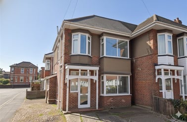 2b Maple Road, Winton, Bournemouth - Image 2