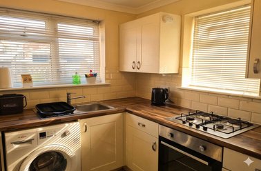 Winton, Moordown, Bournemouth - Image 3