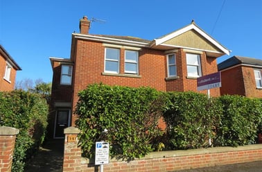 14 Wallis Road, Talbot village, Bournemouth - Image 2