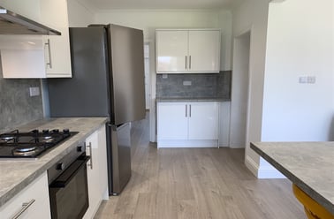 29 Beswick Avenue, Ensbury Park, Bournemouth - Image 2