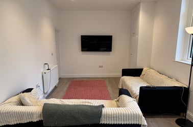 4 Truscott Avenue, Charminster, Bournemouth - Image 3