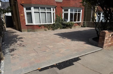 4 Truscott Avenue, Charminster, Bournemouth - Image 2