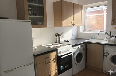 47a Stanfield Road, Winton, Bournemouth - Image 2