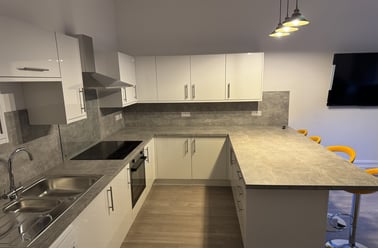 Flat 1, 11 Meyrick Park Crescent, Charminster, Bournemouth - Image 2