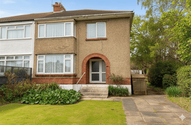 31 Astbury Avenue, Talbot village, Poole - Image 2