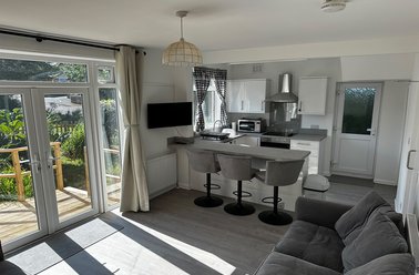 31 Astbury Avenue, Talbot village, Poole - Image 2