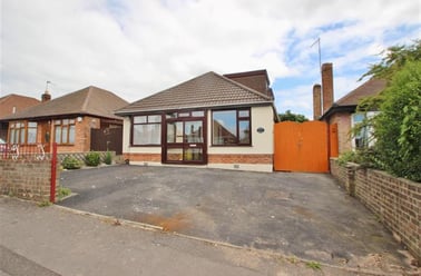 27 Bryant Road, Talbot village, Poole - Image 2