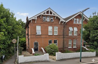Springbourne, Boscombe, Bournemouth - Image 2