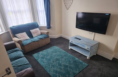 30 Cranmer Road, Charminster, Bournemouth - Image 2