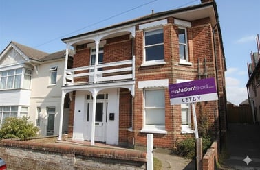 Winton, Charminster, Bournemouth - Image 3