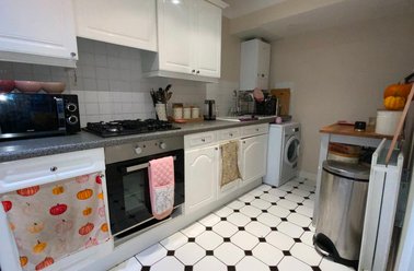 Station Road West, St Stephens, Canterbury - Image 3