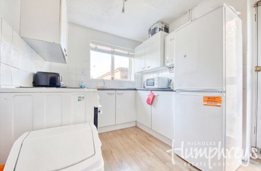 College Road, Christchurch, Canterbury - Image 3