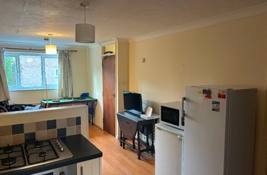 Regency Place, Christchurch, Canterbury - Image 2