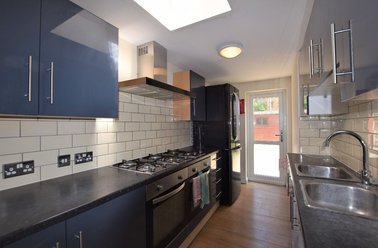 Rhodaus Close, City Centre, Canterbury - Image 2