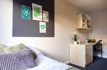 Gold Standard, Raleigh Park, Faraday Road, Dunkirk, Nottingham - Image 2