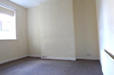 City Road, Plasnewydd, Cardiff - Image 3