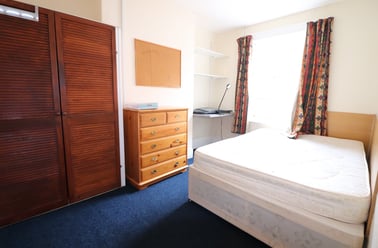 Jeune Street, City Centre, Oxford - Image 3