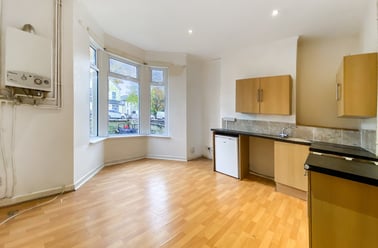 Clive Street, Grangetown, Cardiff - Image 2