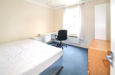 Swan Court Paradise Street, City Centre, Oxford - Image 3