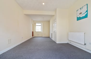 Waun Wen Road, Mount Pleasant, Swansea - Image 3