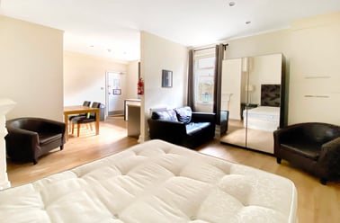 Cathedral Road, Riverside, Cardiff - Image 2