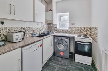 Ely Road, Llandaff, Cardiff - Image 2