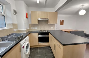 Gipsy Lane, Headington, Oxford - Image 2