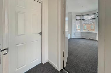 Beauchamp Street, Riverside, Cardiff - Image 3