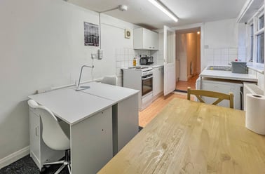 Hurst Street, Iffley, Oxford - Image 3