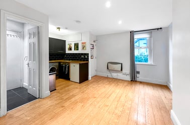 Cathedral Road, Riverside, Cardiff - Image 3