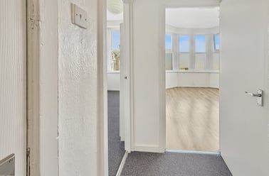 Newport Road, Roath, Cardiff - Image 3