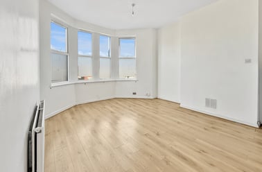 Newport Road, Roath, Cardiff - Image 2