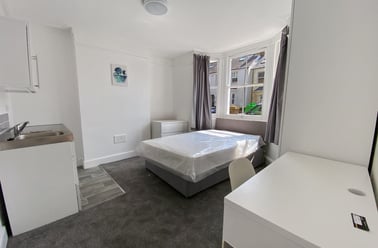 Bullingdon Road, Iffley, Oxford - Image 3