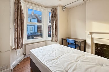Bullingdon Road, Iffley, Oxford - Image 2