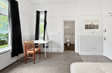 Cathedral Road, Pontcanna, Cardiff - Image 3