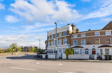 Courthill Road, Hither Green, London - Image 2