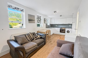 Courthill Road, Hither Green, London - Image 3