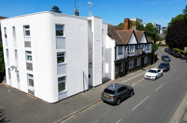 a Clayponds Lane, London - Image 2