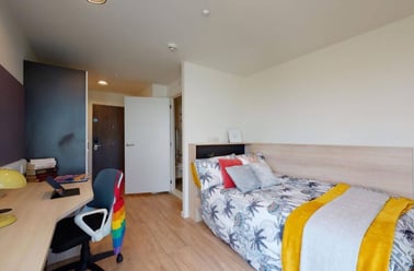 DDA Large Single Plus, Eleanor Rosa House, Stratford High Street, Stratford, London - Image 2