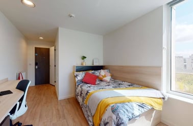 Large Single, Eleanor Rosa House, Stratford High Street, Stratford, London - Image 2